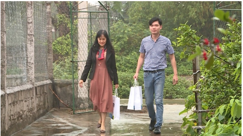 khởi[-]động[-]chương[-]trình[-]"Cặp[-]lá[-]yêu[-]thương"[-]năm[-]thứ[-]4[-]